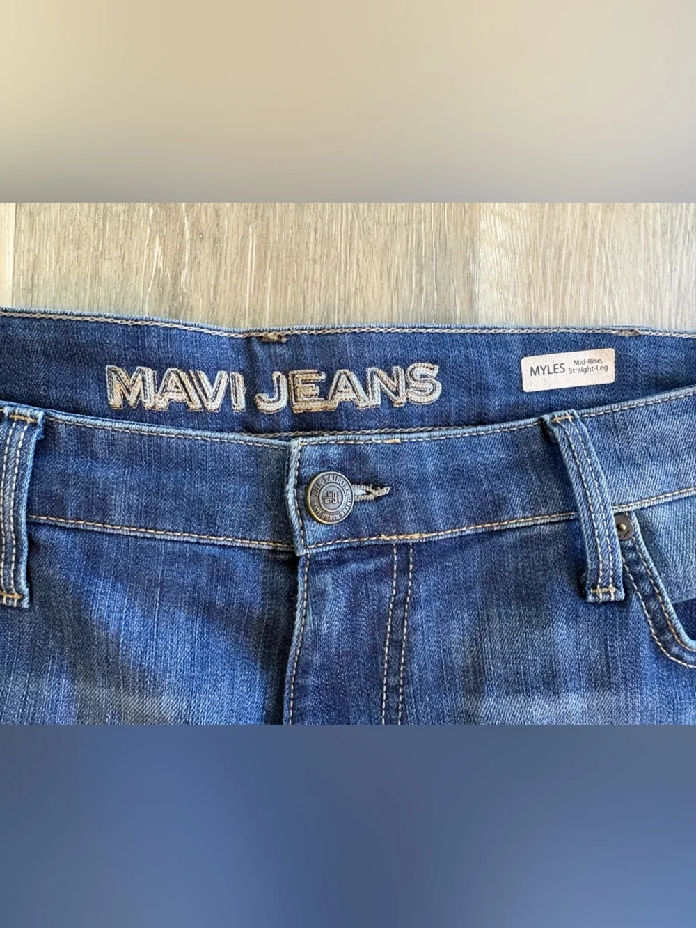 Mavi Myles Mid-Rise Straight Leg Medium Wash - Men’s 38/32